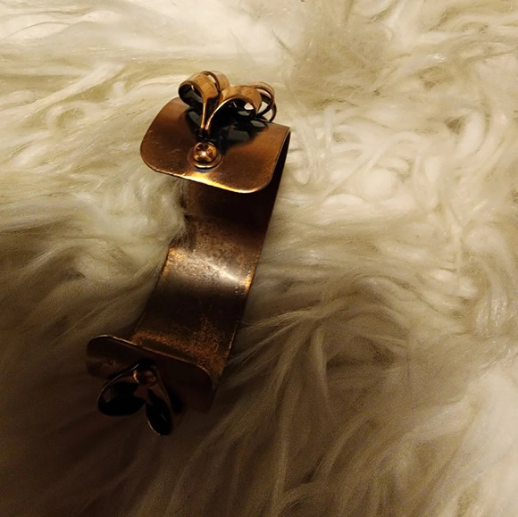 Renoir Ribbon‎ curl copper bracelet - Picture 7 of 8